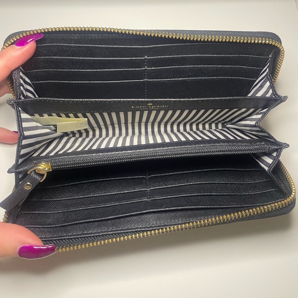 Kate Spade Wallet - Picture 3 of 4